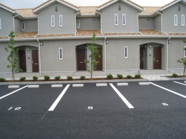 エスポワール本八幡の外観