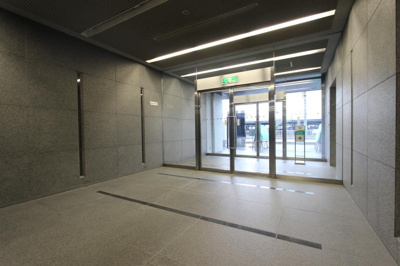 【エントランス】 | 商工中金・第一生命秋田ビル
