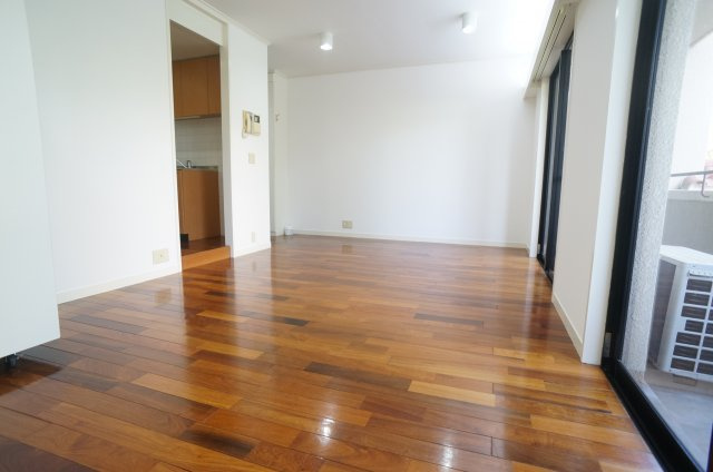 宝塚グリーンハイツ６号館の寝室|参考、同建物・同間取りの号室