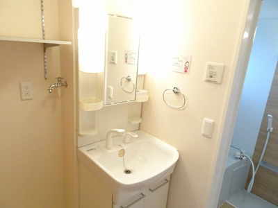 【独立洗面台】 | ヴィラアペーゴ