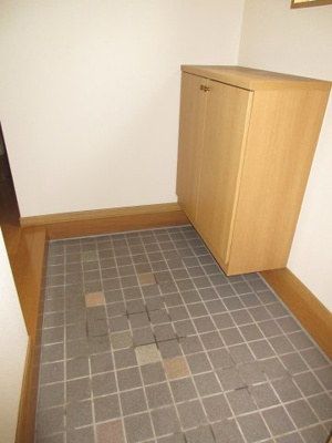 【玄関】 | Ｔ－ＲＯＯＭＳ