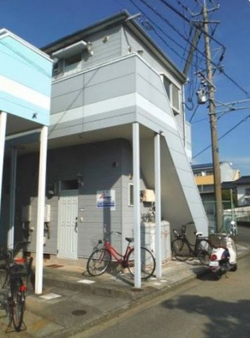 メゾン上津の外観