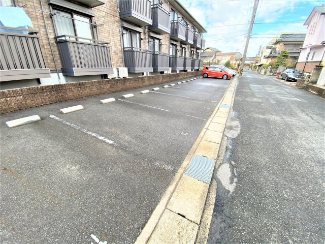 セジュール小倉JTの駐車場