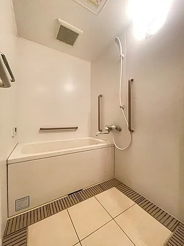 中山手コーポの浴室