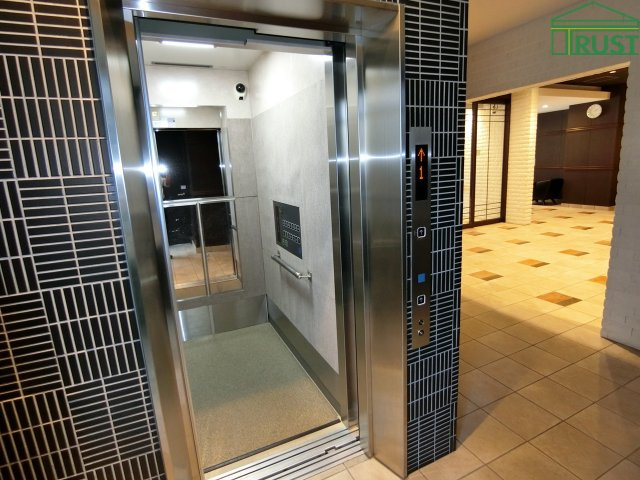 デュオプレステージ西明石駅前マークスのエントランス