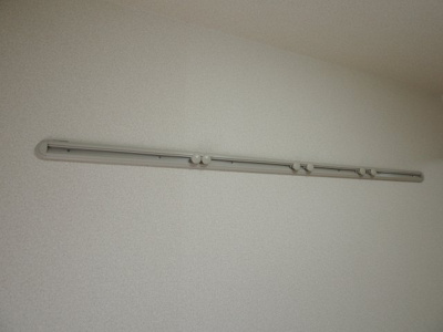 【設備】 | フジパレス草尾 | 洋服掛け