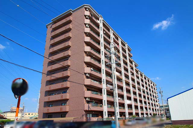 スペクトル舟津弐番館の外観|南西側からの写真になります