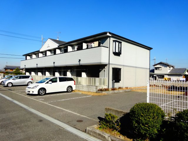 リヴェール東野の駐車場
