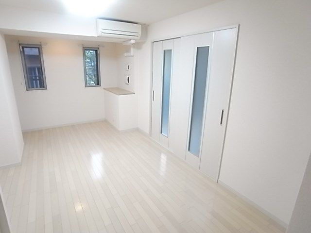 WELLBEAR新神戸の洋室