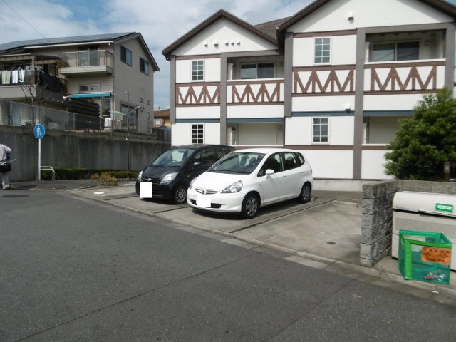 カンタービレの駐車場