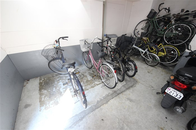 【駐車場】 | 昭和グランドハイツ恵美須