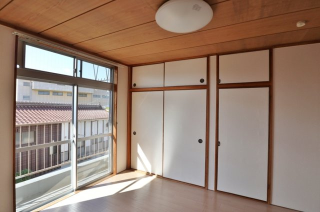 大林マンションの寝室