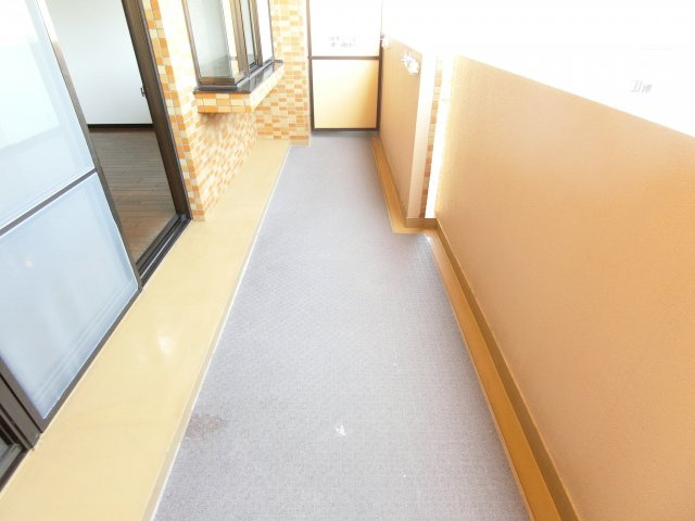 ライオンズマンション金剛のバルコニー