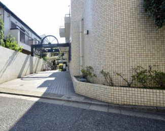 【エントランス】