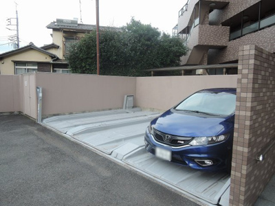 【駐車場】 | ルピナス三ツ沢公園