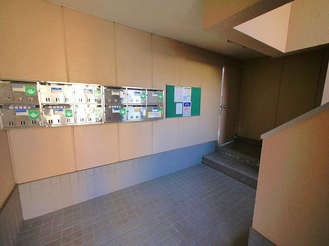 天平ハイツのその他共用部分|集合ポストもあるので忙しい方も安心です