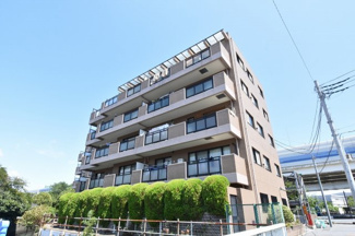 【外観】 | JR京浜東北線・根岸線「根岸」駅バス10分、みなとみらい線「元町・中華街」駅バス19分「本牧元町」停歩1分。