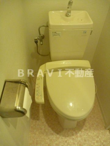 ベルシモンズ谷町　BRAVI不動産のトイレ|【ベルシモンズ谷町】落ち着いたトイレです