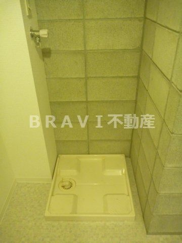 ベルシモンズ谷町　BRAVI不動産の設備|【ベルシモンズ谷町】洗濯機置き場