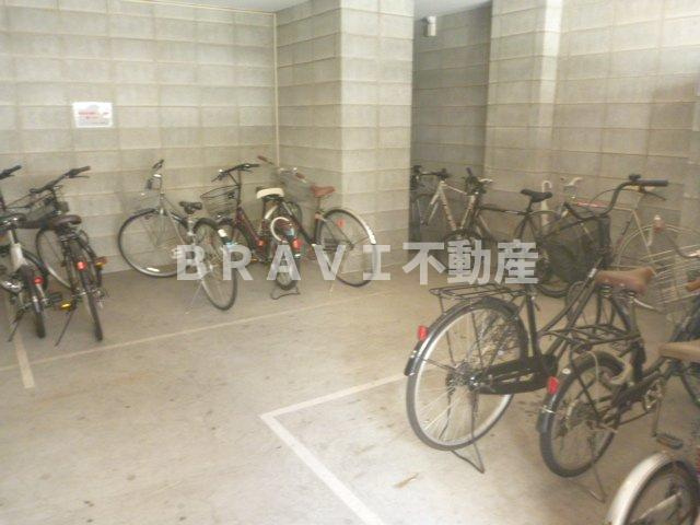 ベルシモンズ谷町　BRAVI不動産のその他共用部分|【ベルシモンズ谷町】駐輪場