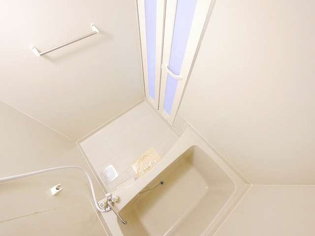 ハイツリバティ東九条の浴室|お風呂で日々の疲れを落としましょう