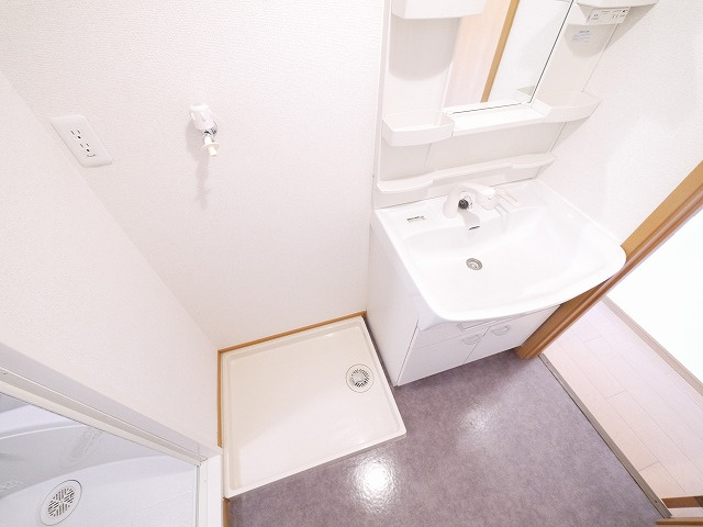 アルトピアーノの洗面所|こちらのリビングで趣味の時間をお楽しみください