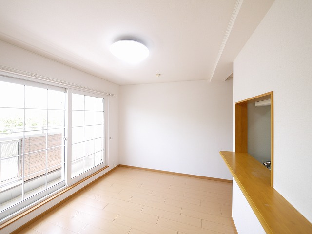 アルトピアーノの居間・リビング|使い勝手のいい洋室です