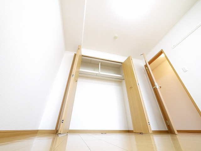 アルトピアーノの収納|嬉しいエアコン完備物件です