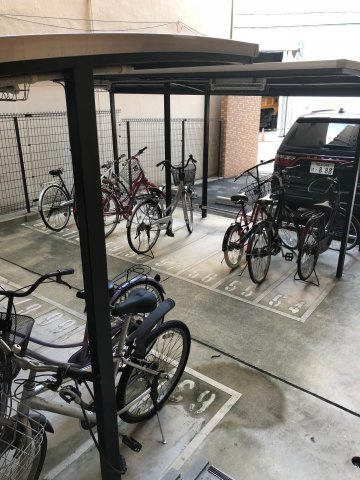 エス・キュート上本町イースト　BRAVI不動産のその他共用部分|【エス・キュート上本町イースト】駐輪場