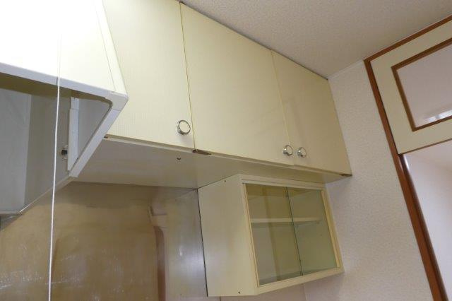 エステート中庄のキッチン|キッチン上収納