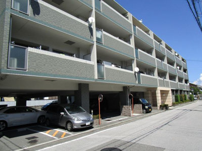 【外観】 | ビ・ウェル和泉町 | 駐車場10,250円/月