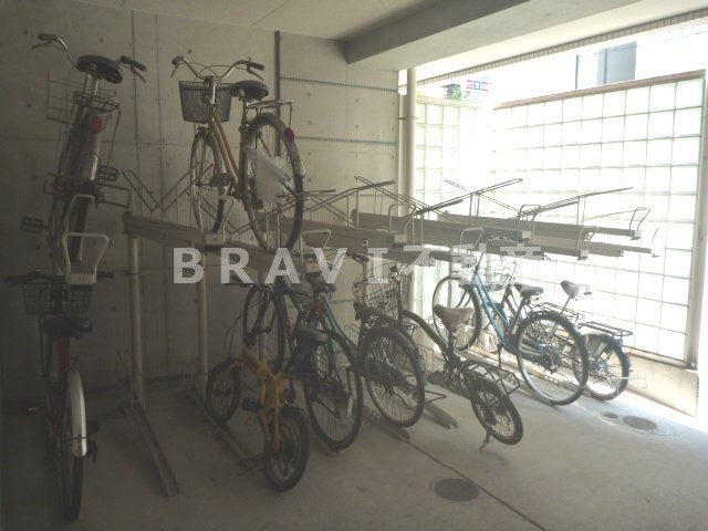 アフィット天満橋　BRAVI不動産のその他共用部分|【アフィット天満橋】駐輪場