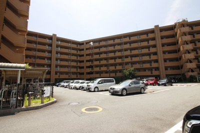 【駐車場】 | パデシオン京八幡