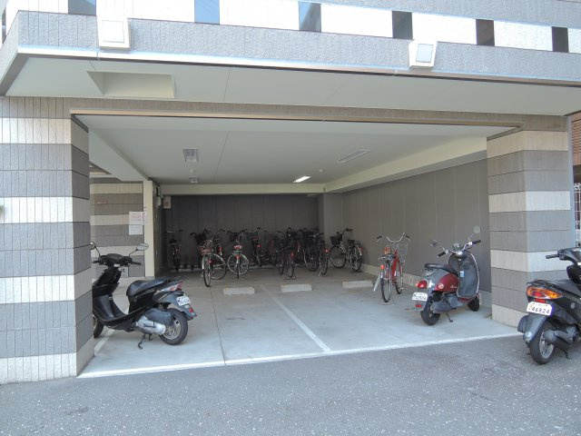 【駐車場】 | ラ・フォンテ摂津富田