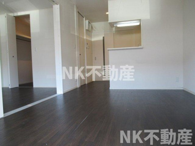 【居間・リビング】 | サン・メゾンC棟（東花園賃貸） | おしゃれなリビングです