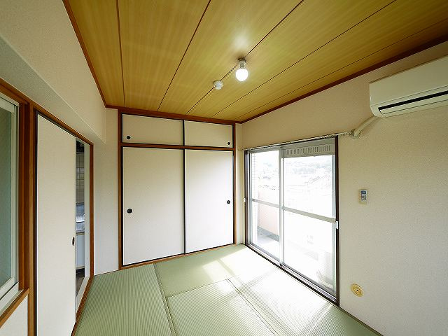 シティパレス学園前Part-1の和室|和室があると、家にあたたかい雰囲気が生まれます
