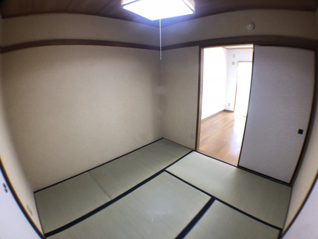アーバン208の和室