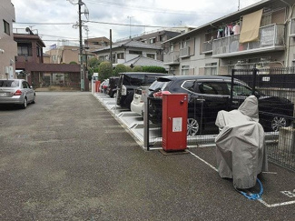 【駐車場】 | いつでも目の届く敷地内に駐車場を完備しています♪お車をお持ちの方におすすめです！