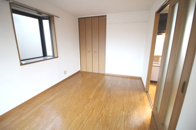 【内装】 | パステルハイツ | 出窓があり、明るいお部屋です♪