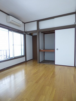 【寝室】 | 岩井荘