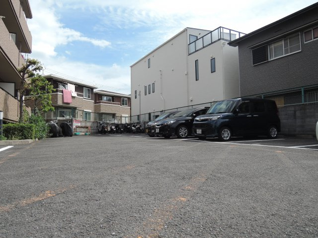 【駐車場】 | クレアメゾン氷室