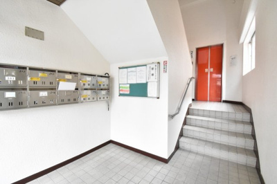 【その他共用部分】 | ヴェルドミール井土ヶ谷 | 階段部分