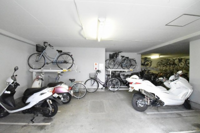【その他共用部分】 | クリオ綱島８番館 | バイク置場