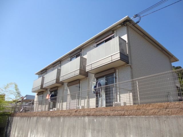 アクイラ伊川谷の外観