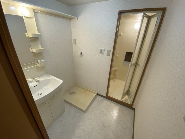 Spirits Shere Bの洗面所