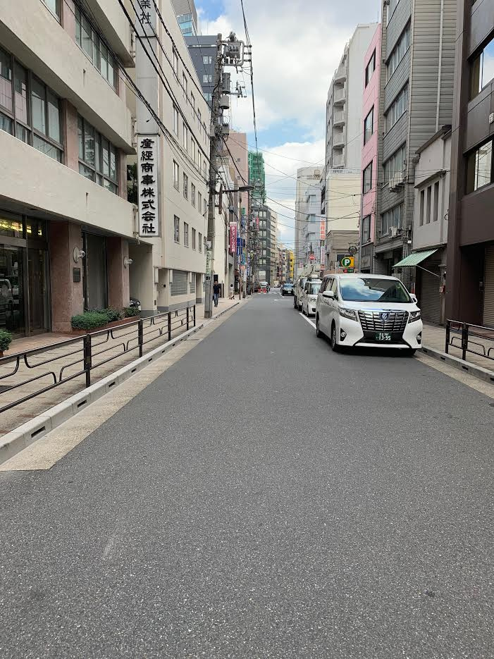 産経ビルの周辺