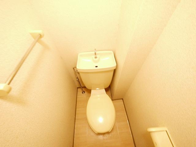 メゾン・ド・スリシエCのトイレ|ゆったりとした空間のトイレです
