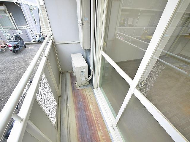 メゾン・ド・スリシエCのバルコニー|お洗濯にも便利なバルコニー付き