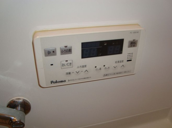 フラワーハウスの設備|追焚機能付き・浴室換気乾燥機付き