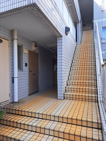 【エントランス】 | ファミーユ船橋 | きれいなエントランスです